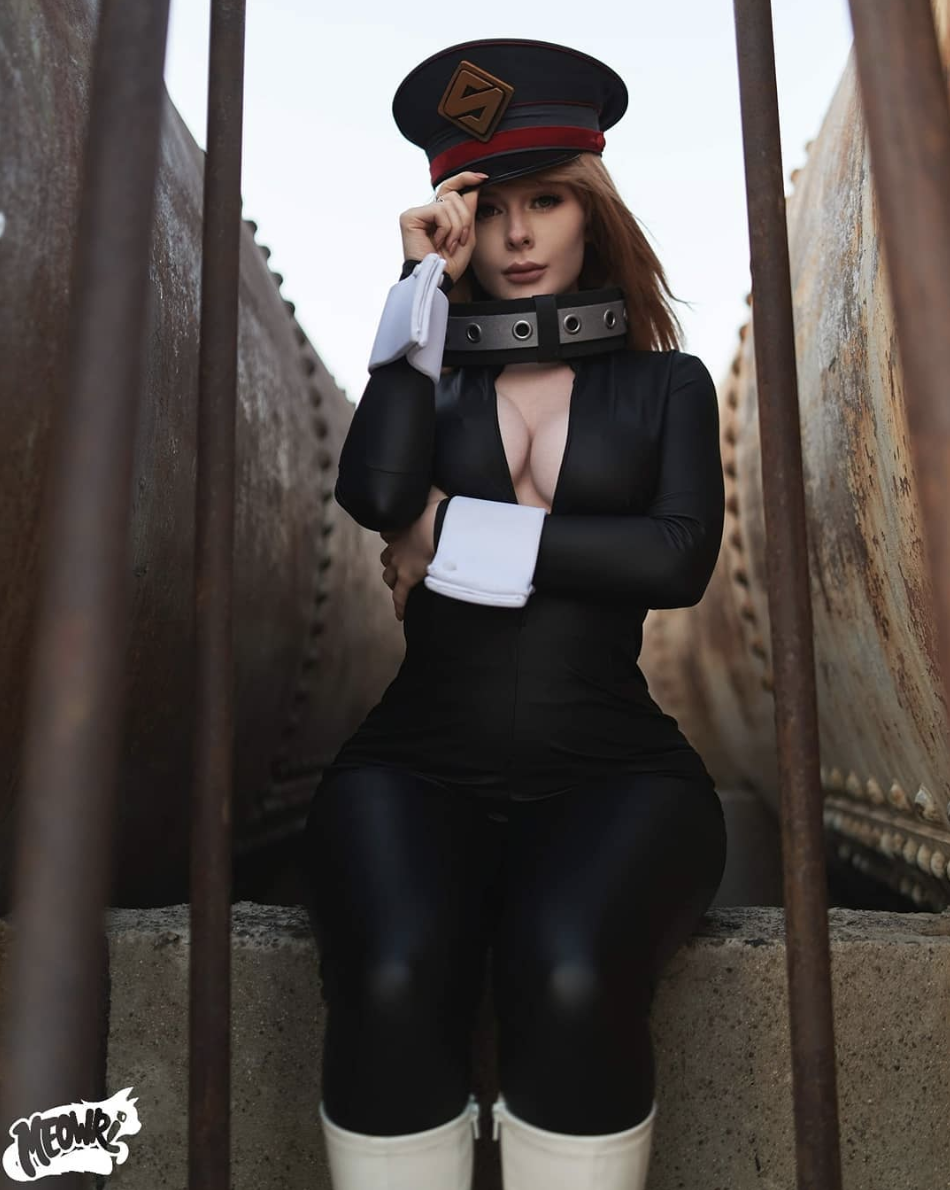 Pictures where the girl is IMT