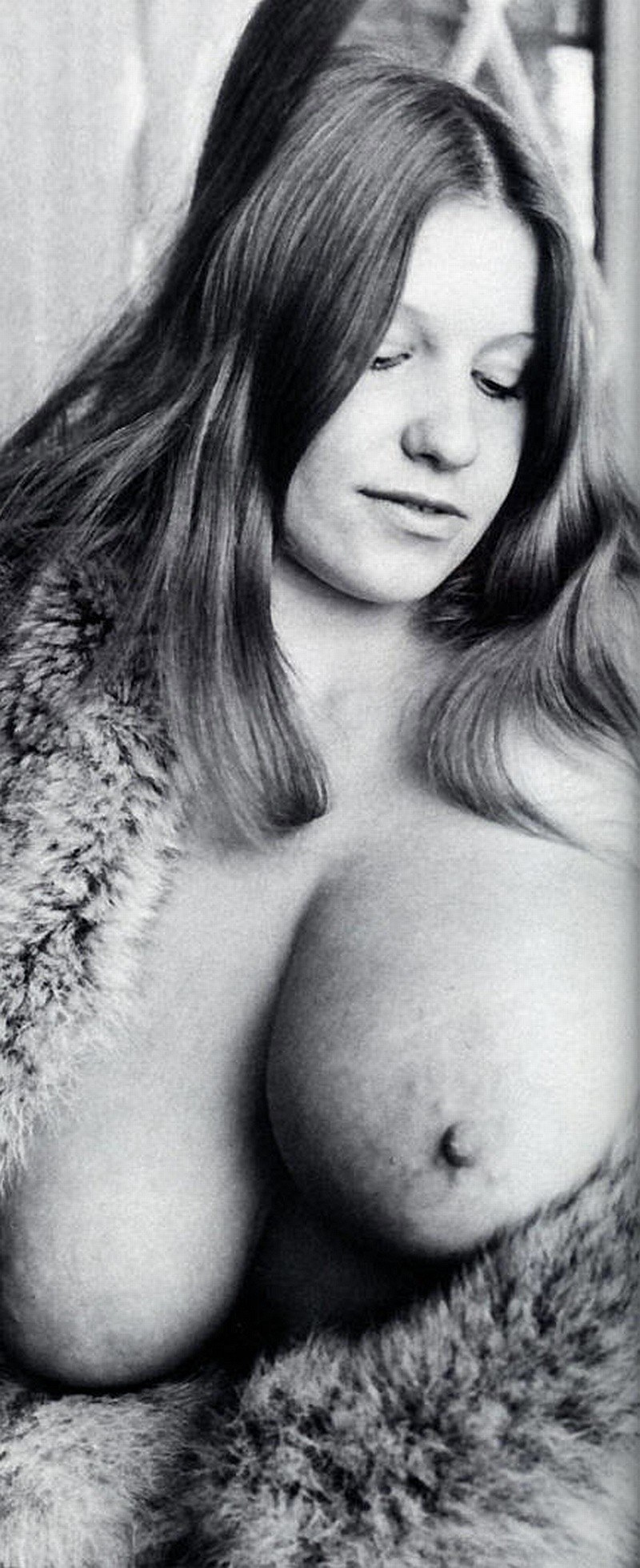 Retro model Roberta Pedon Sex