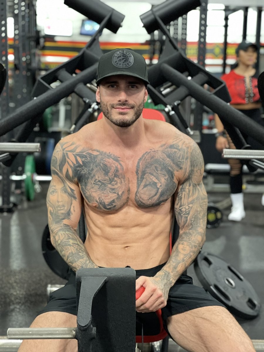 Mike Chabot (63 photos)