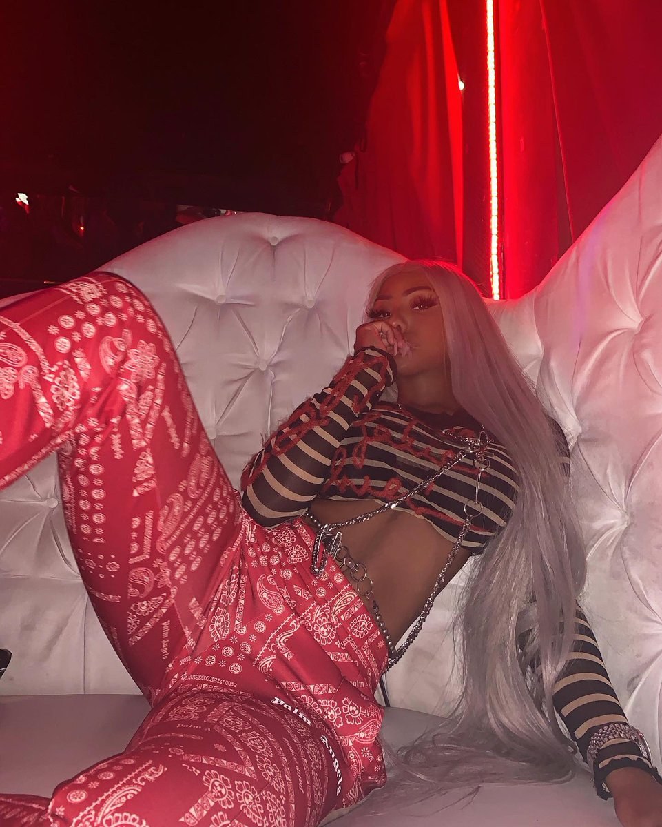 Baddie Perl (60 photos)