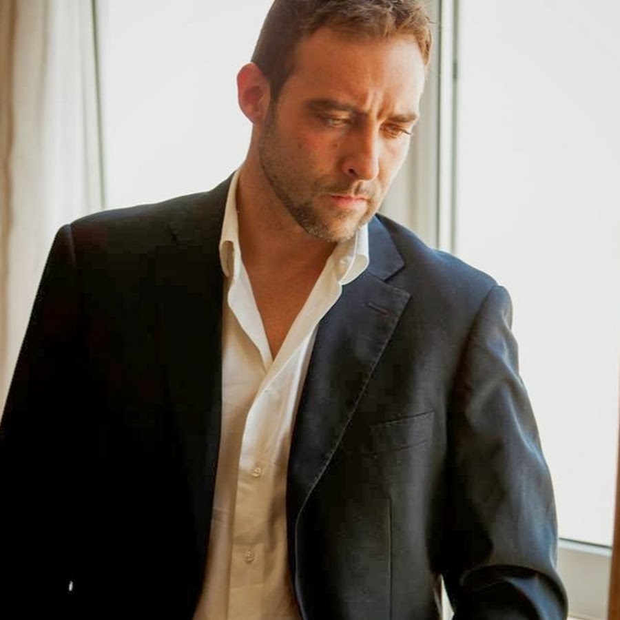 Pablo Ferrari and Gabriel Leather