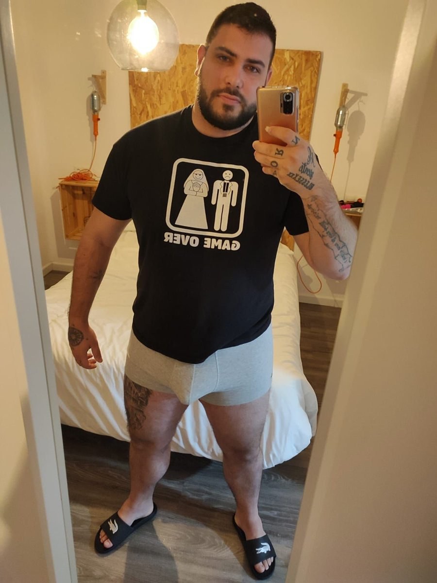 Muscle Bear Men in Lycra