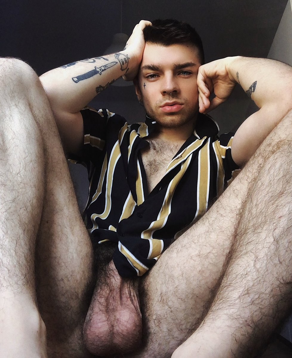 Naked Freddy Krave photographer and his boyfriend