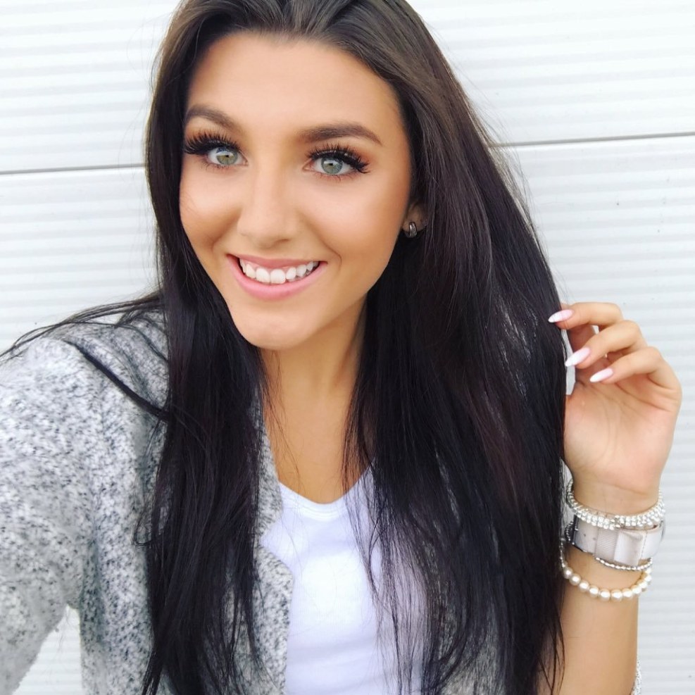 Veronica Black in Bikini