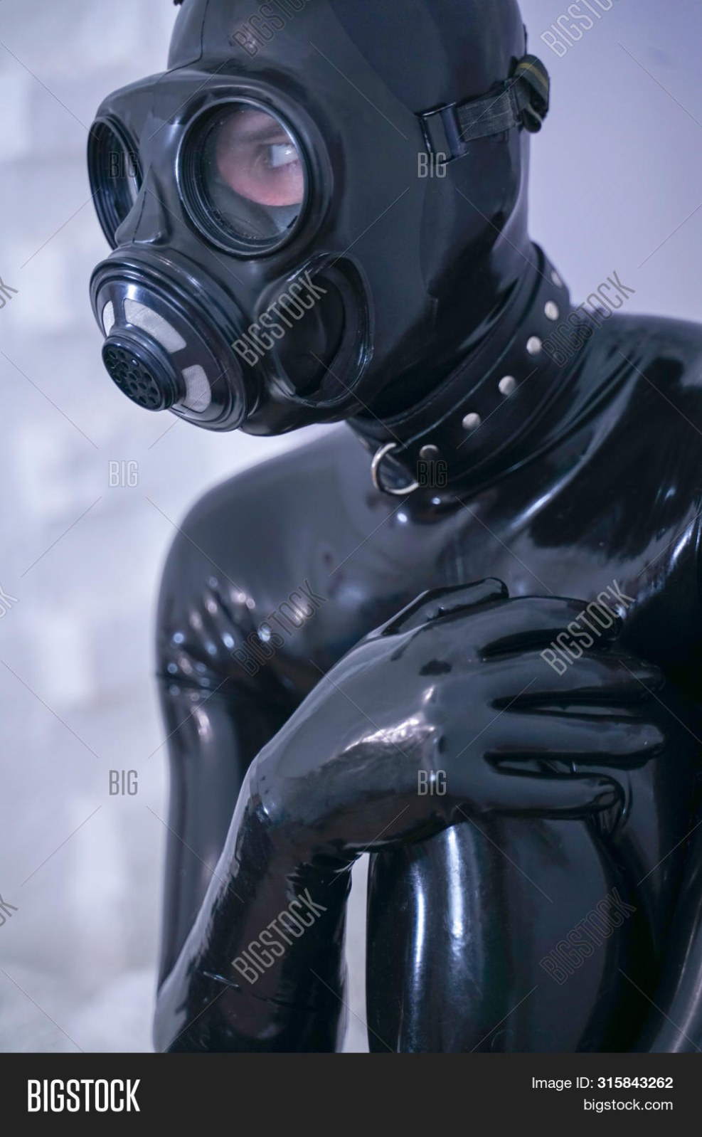 Latex Girl Plastic Bag and Gasmask Breathplay