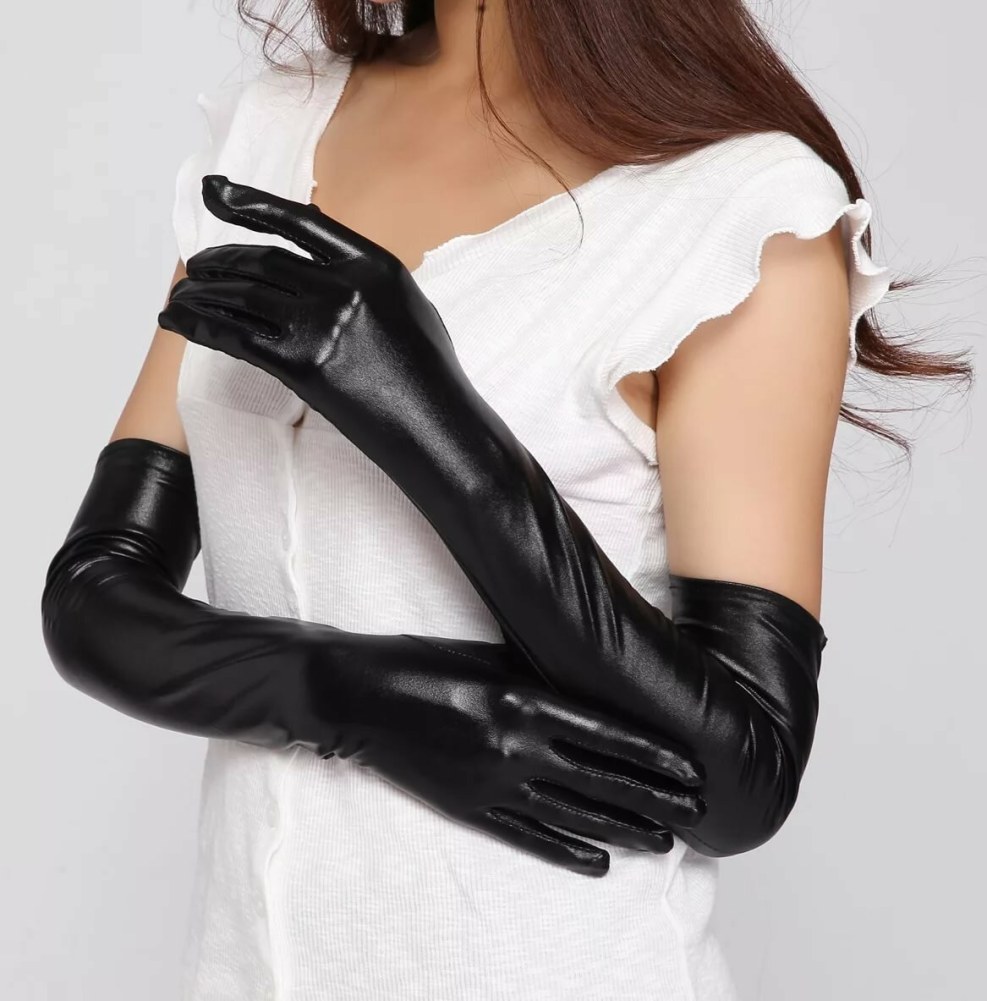 Nadezhda Granovskaya in leather gloves