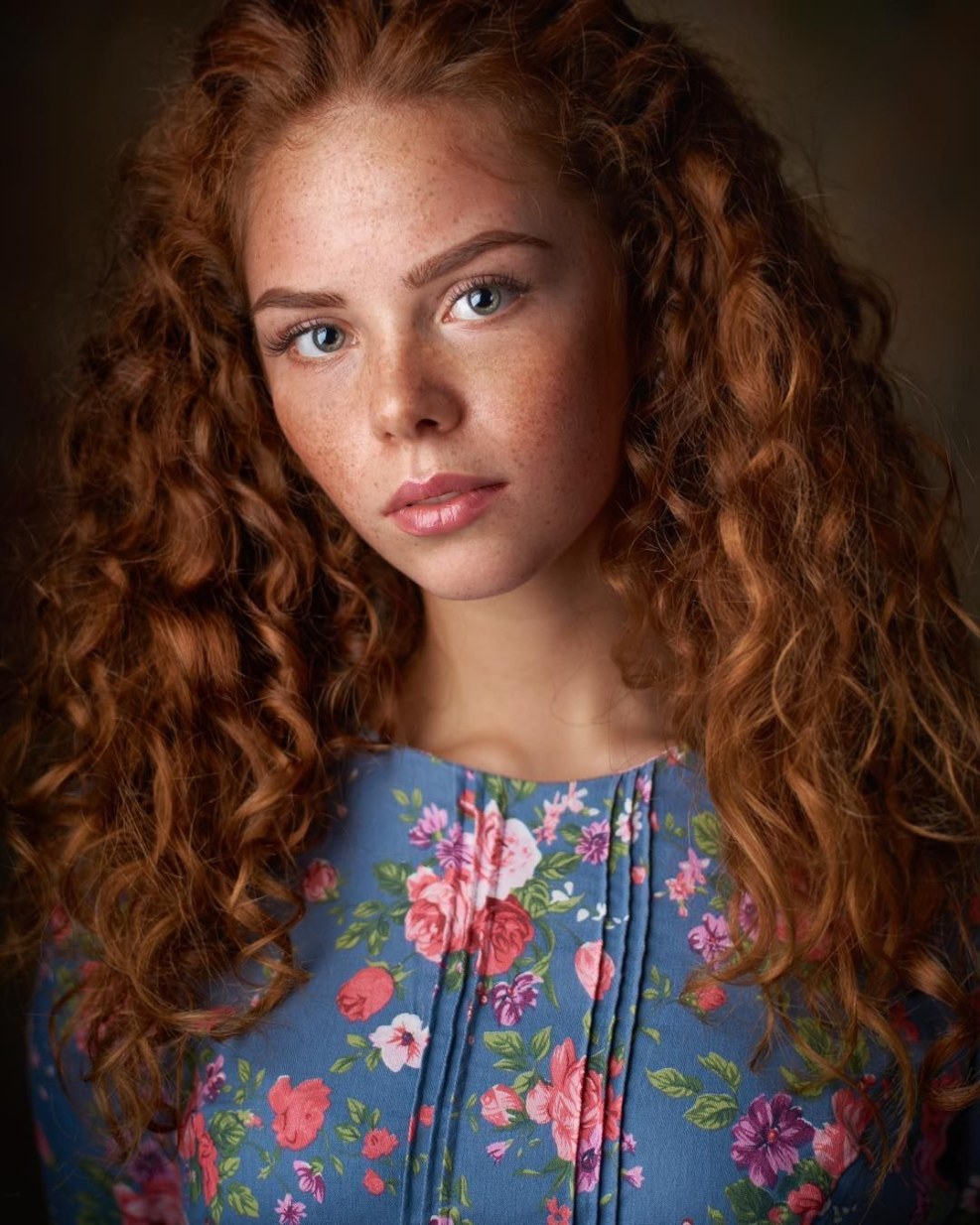 Avina Sunny Hairy Anal