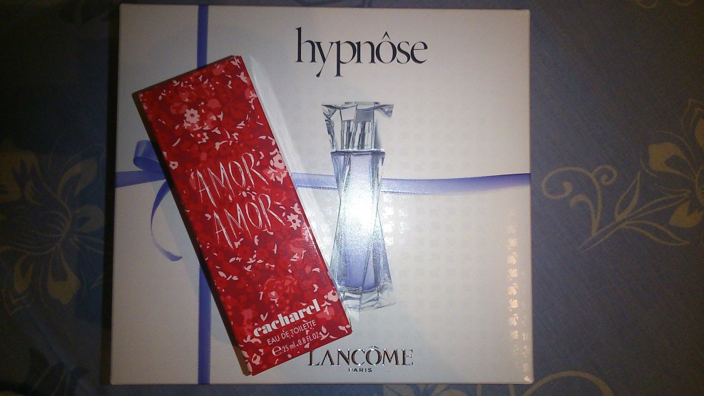 Anime is black white