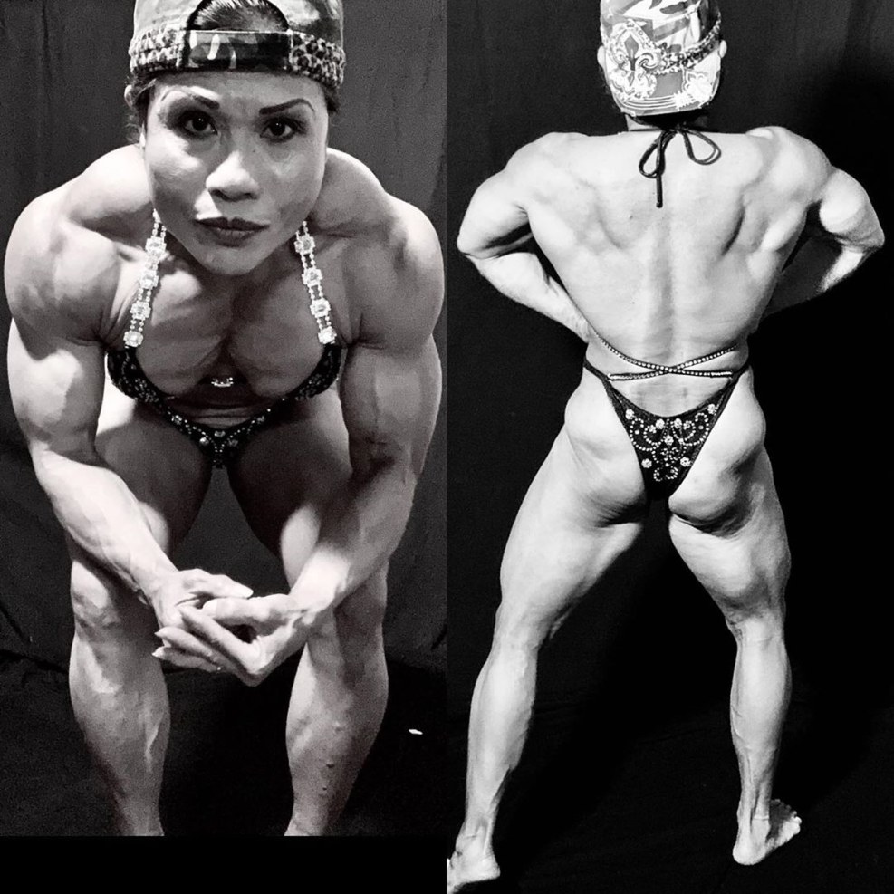 Izicar Iteunho naked breasts