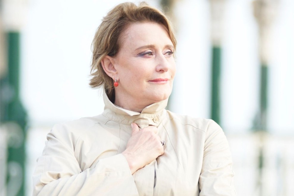 Artist Linda Thompson