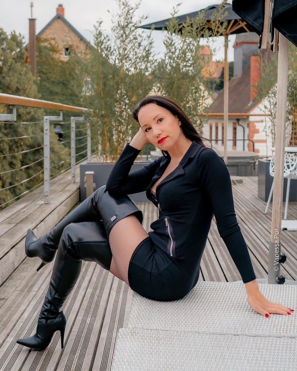 Vanessa Pur Secretary