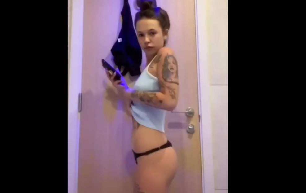 Instasamka in a swimsuit