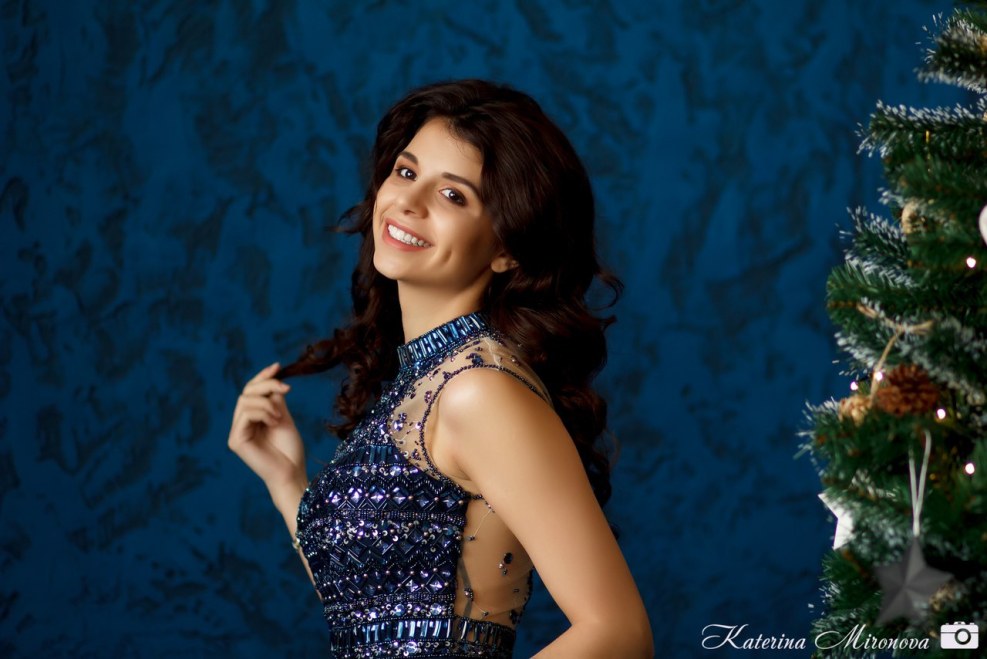 Aliana Ustinenko in underwear