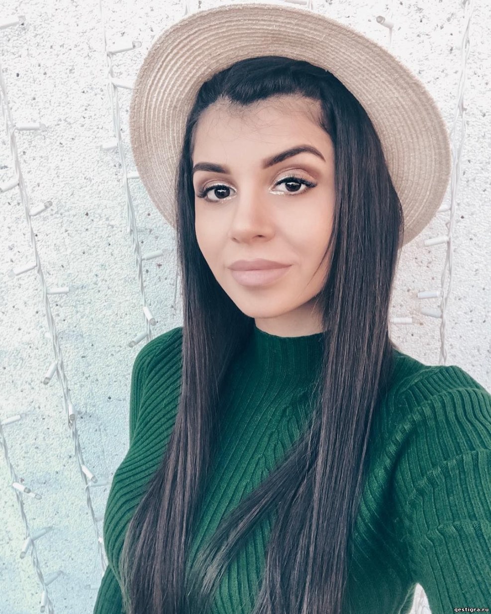 Naked Aliana Ustinenko House 2