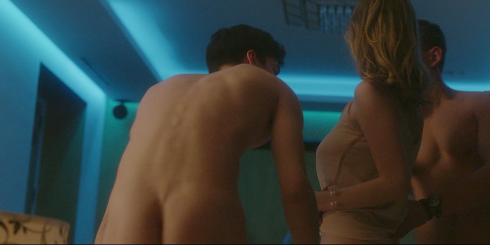 Aron Piper Elite Naked