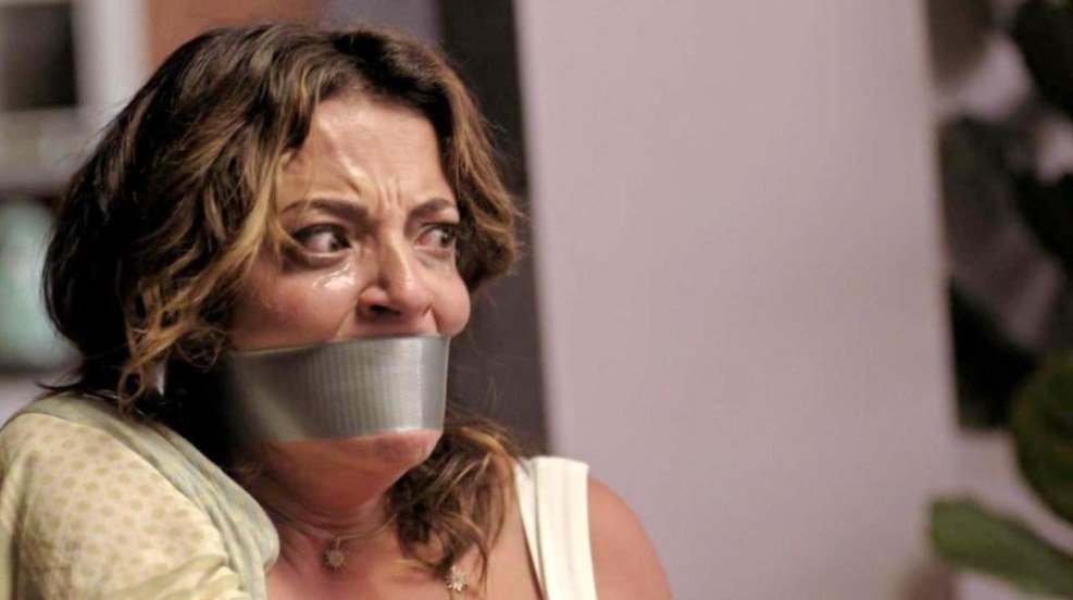 3D comic book nanny Bondage Barefeet