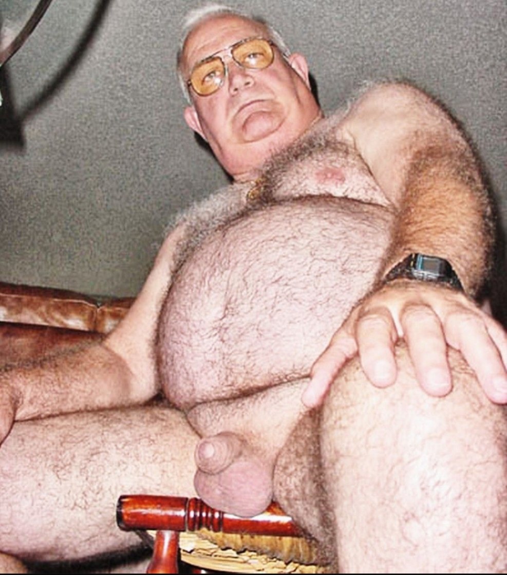 Hairy Chubby Gay Cock Talk While Cumming-Exiporn