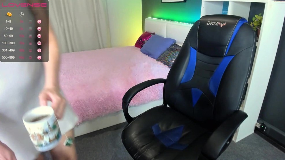 An empty twitter avatar