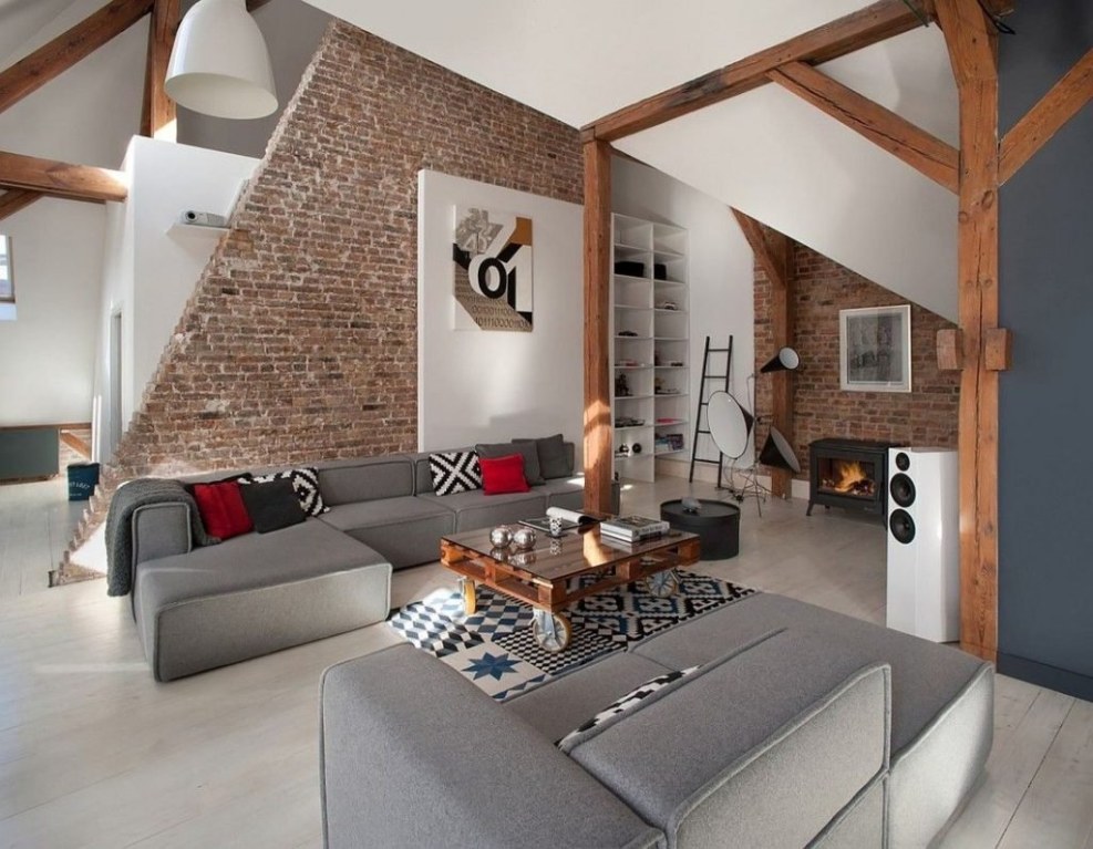 Spacious apartment in loft style