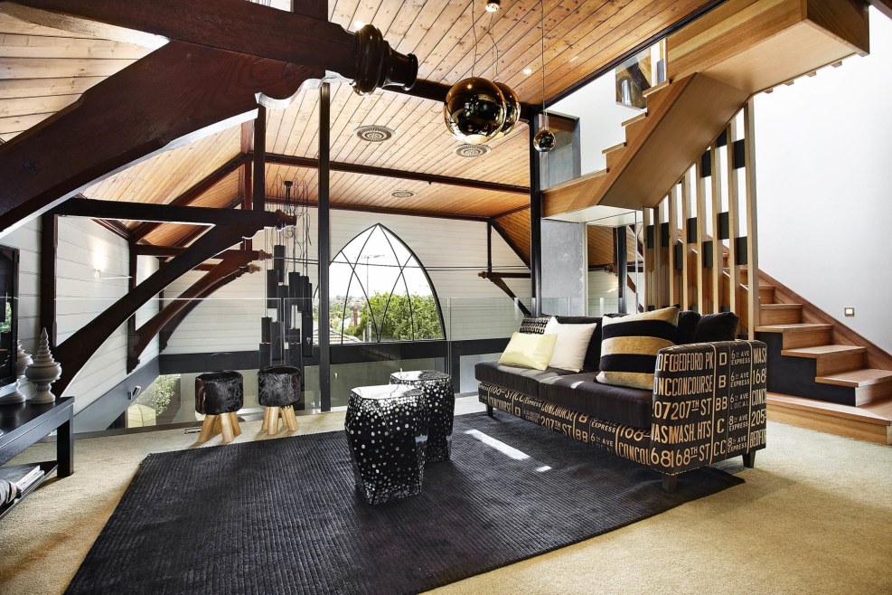 Loft space 18.46 Arsenal Street 2