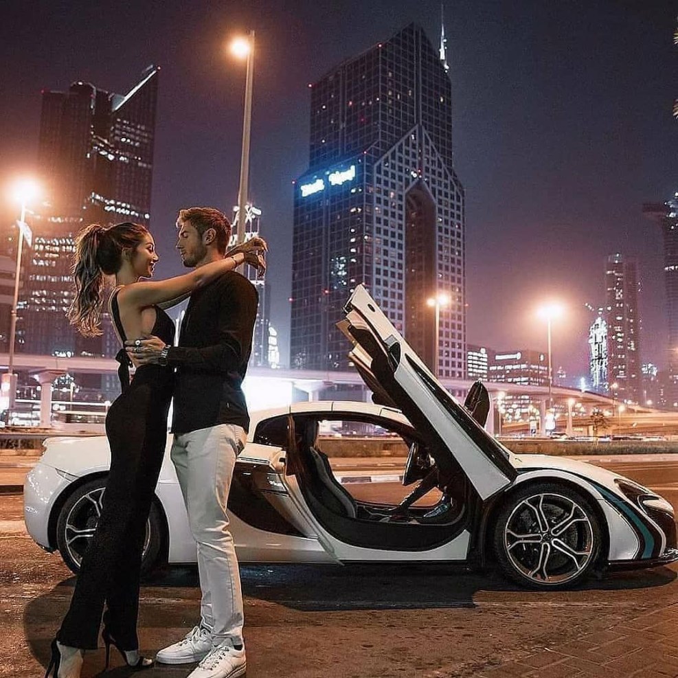 Olesya Malinskaya in Bentley