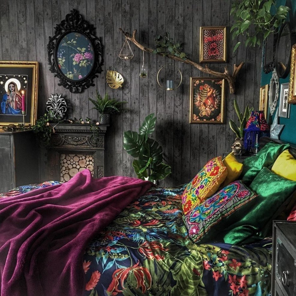 Agnes Martin with his back to peace 1997