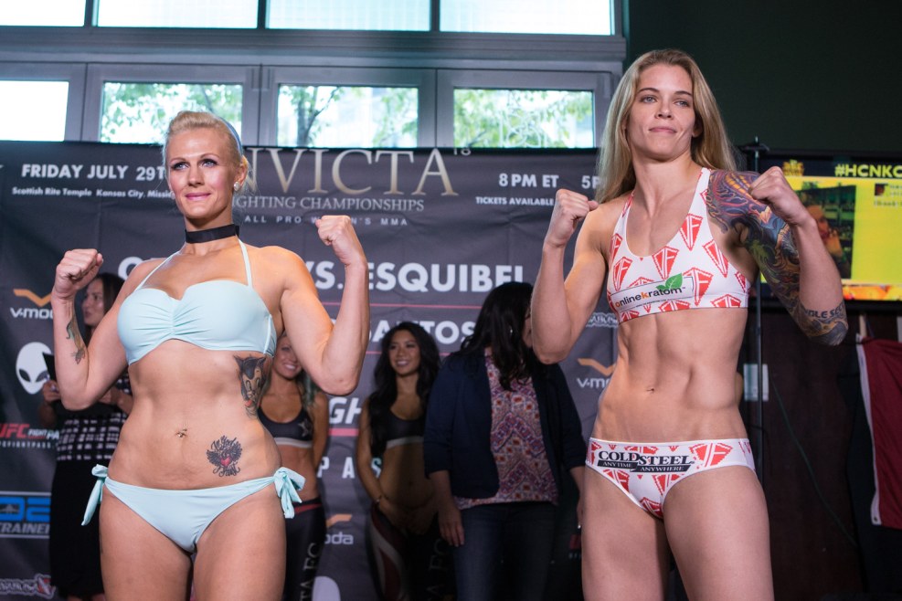 Cindy Dandois is hot