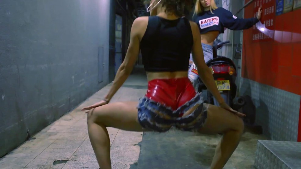 Sports figure of a girl