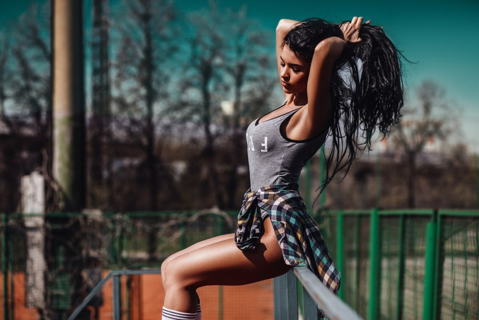 DIP House Girl in Shorts