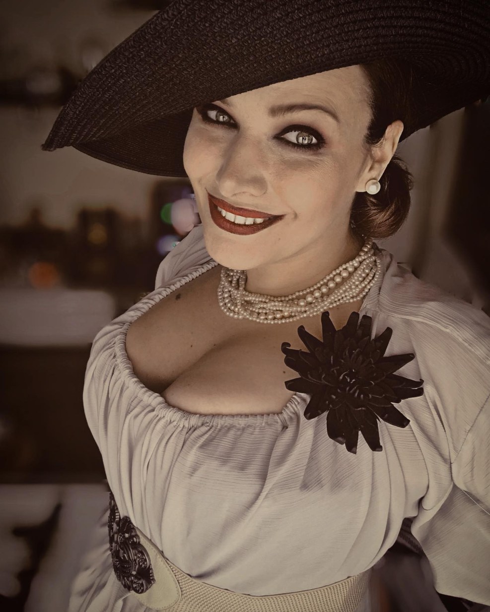 Alsina Dimitrescu Cosplay