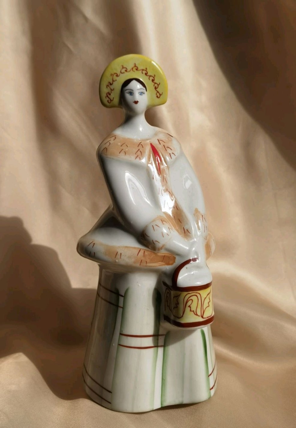 Porcelain figurine "Beach" Riga