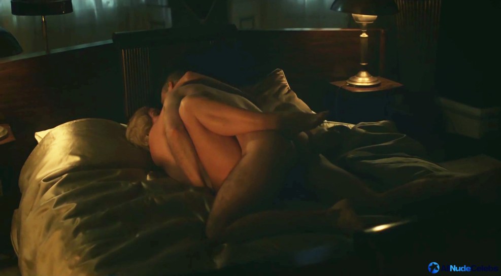 Annabell Wallis Naked