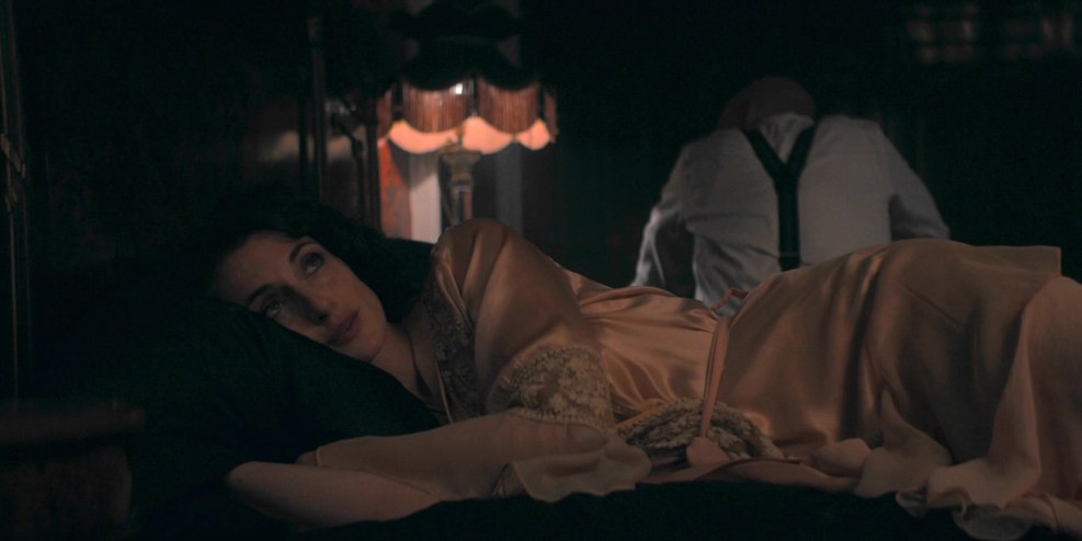 Polly Shelby from sharp visors naked