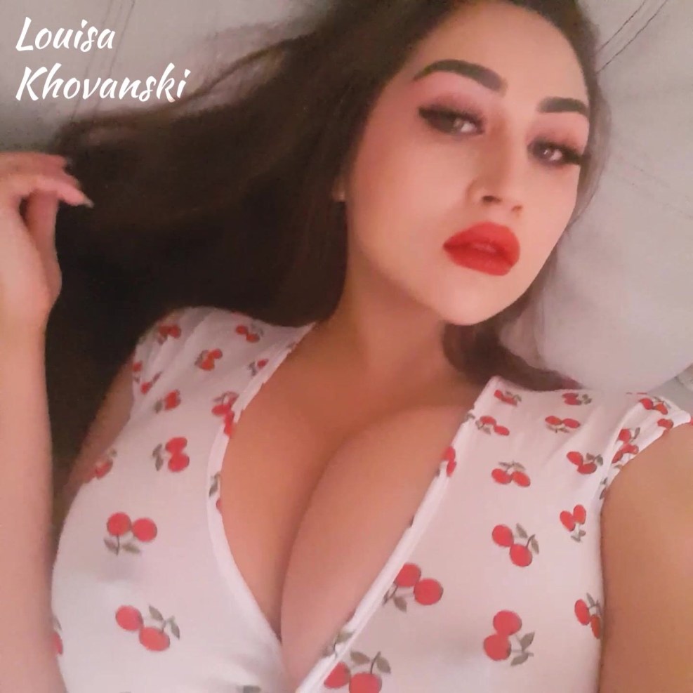 Louisa Khovanski 2020 Juli