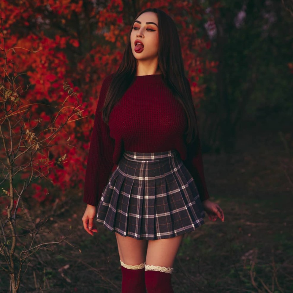 Louisa Khovanski 2020 Juli