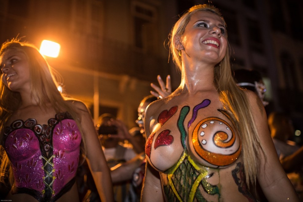 Orgy on the Brazilian carnival