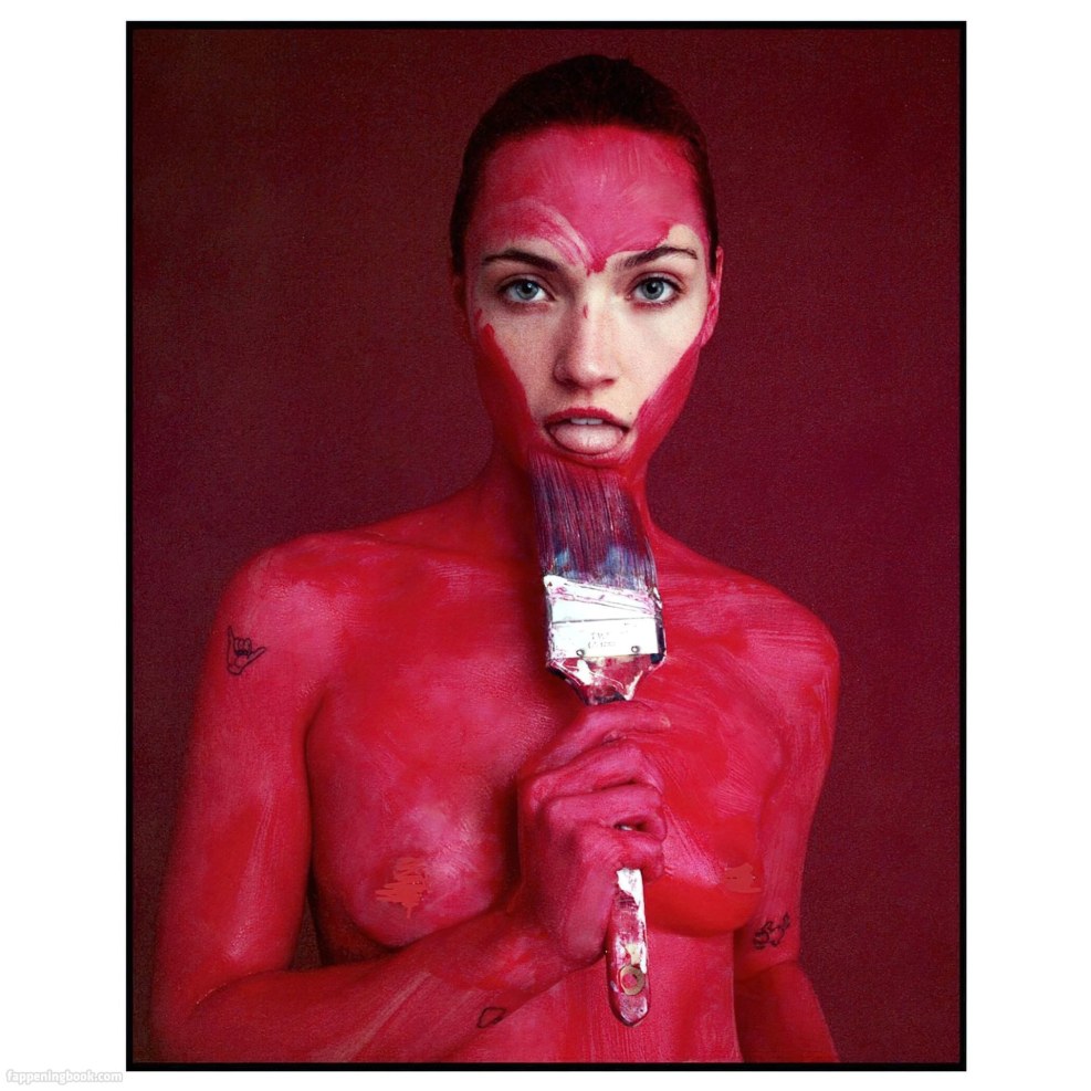 Violett Beane Pokemon Detective Pikachu