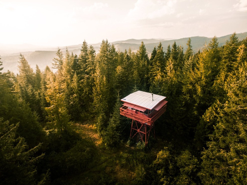 The bedroom in the hut