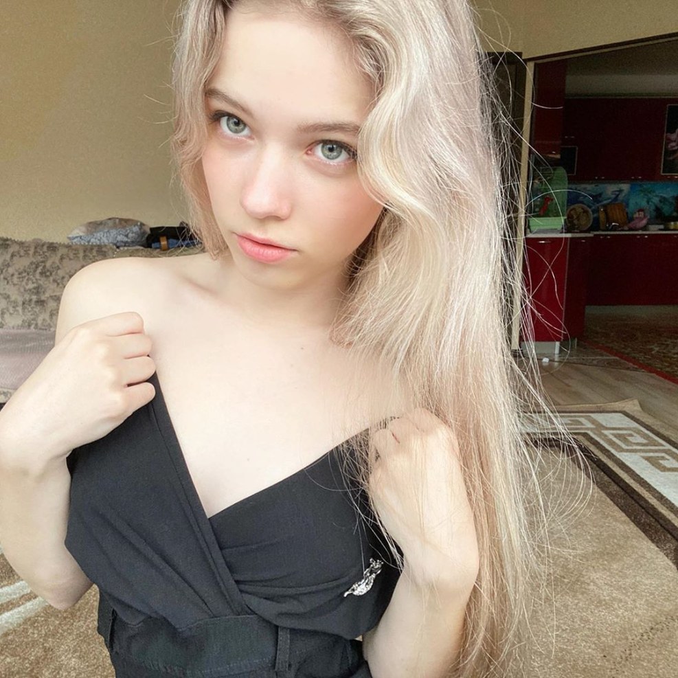 Black feathered dragon