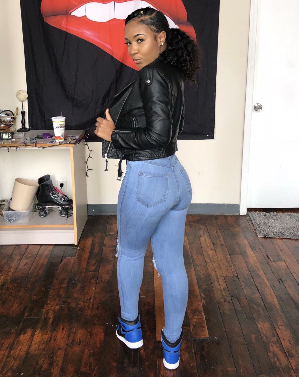 Desixchick in a dress