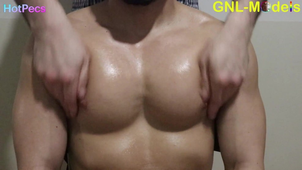 Kink Spotlight: Giant Muscle Tits - Gaydemon