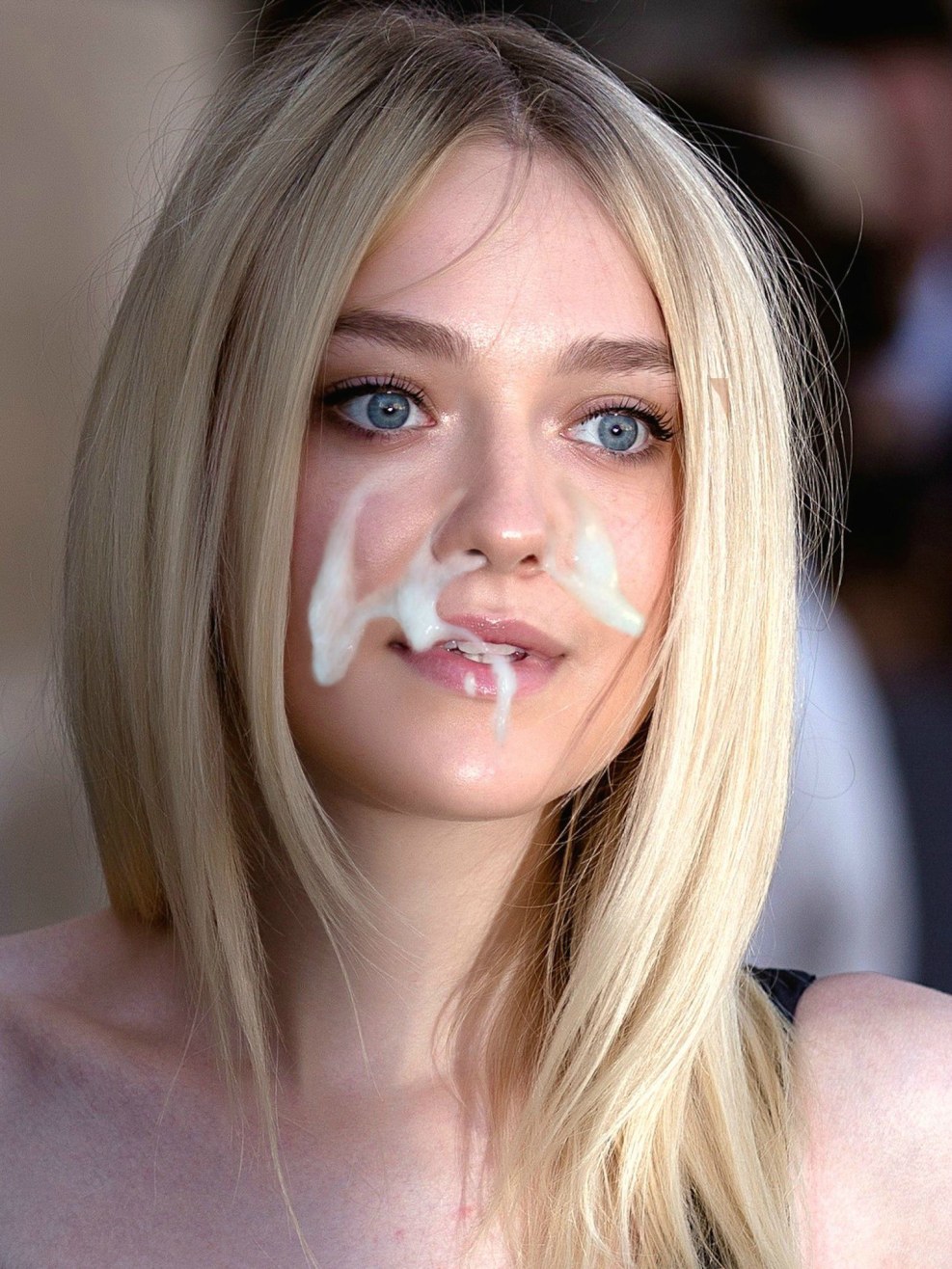 Fanning El and Dakota Naked