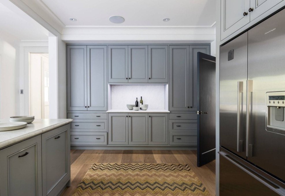 Kitchen with the letter n classic