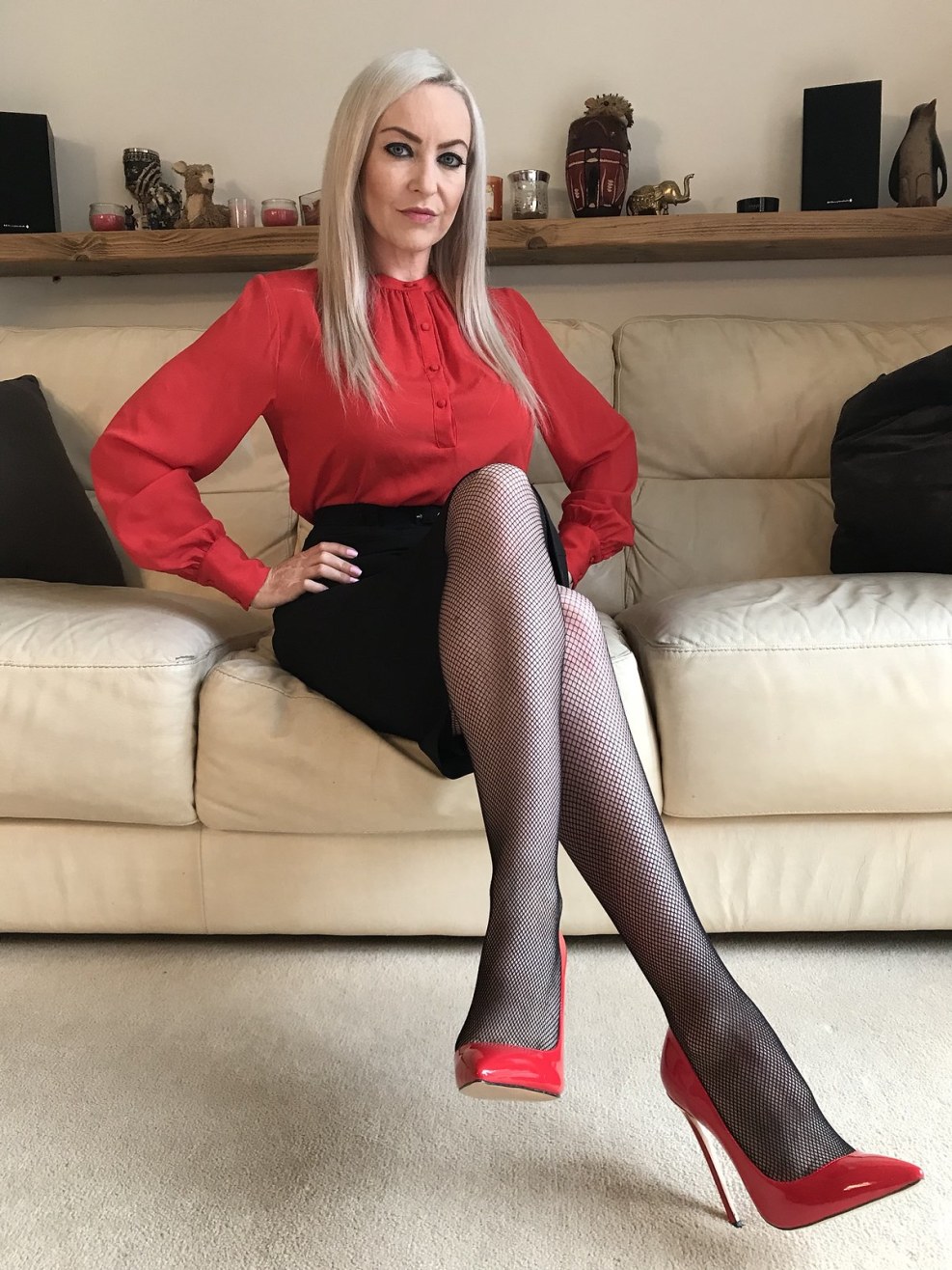 Lady Vanessa in mini