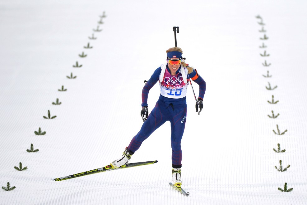 Fatal widow and tracer