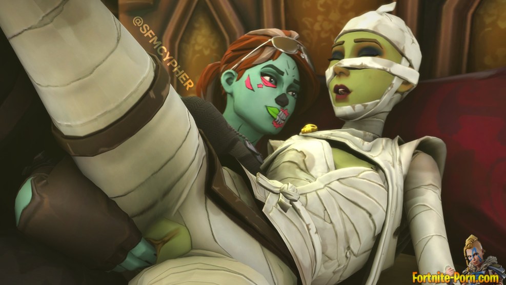 Sailor Moon Hentai Comic transformation into a vampire