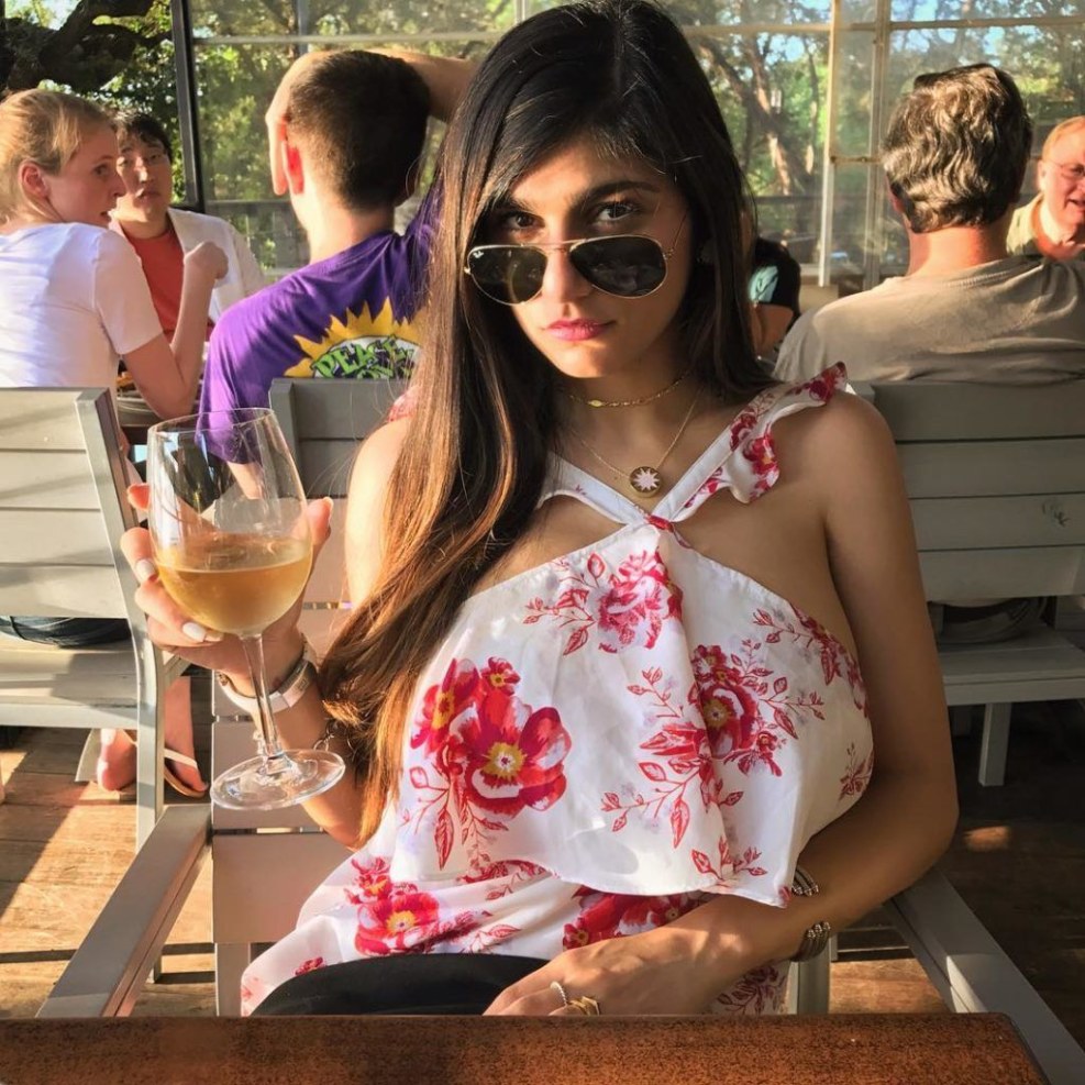 Photo shoot of 10 photos with history