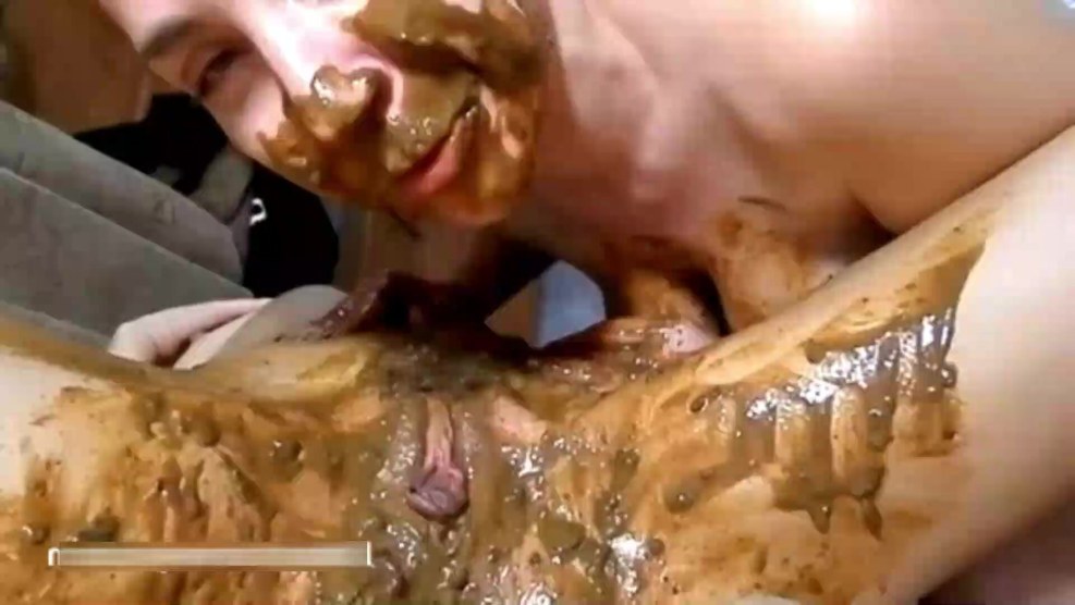 Naked pregnant croes