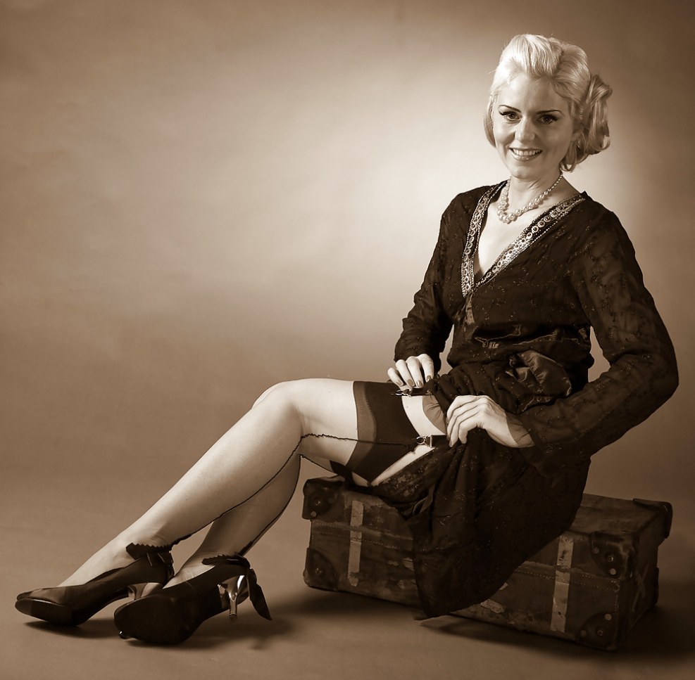 Older women in pantalons