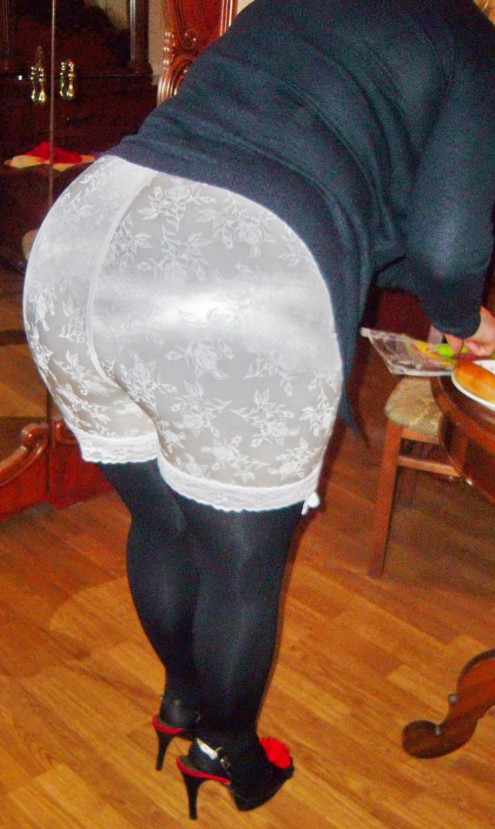 Naked elderly women in pantalons